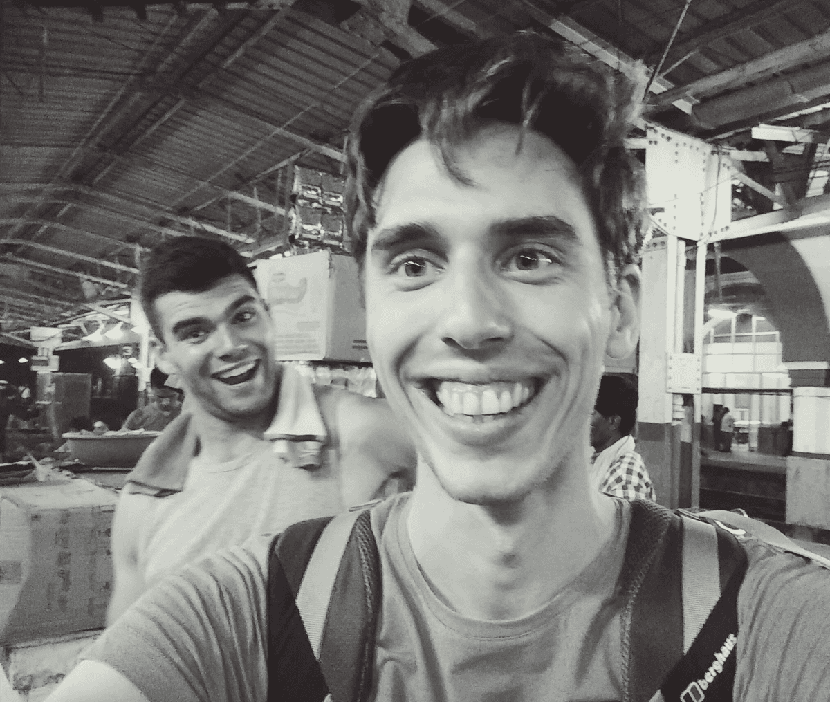 Daniel and Gil backpacking in India after finishing school